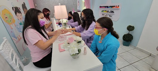 Girl's Identity Salon & Spa