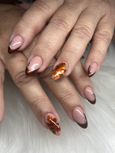 Nua Parlor & Spa
