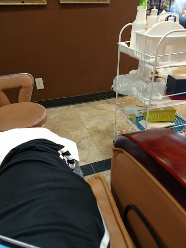 Luxury Nails Spa