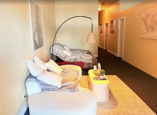 Elegant Massage (Therapeutic & Relaxation Spa New Management)