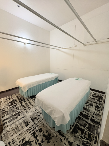 Blossom Thai Massage and Spa