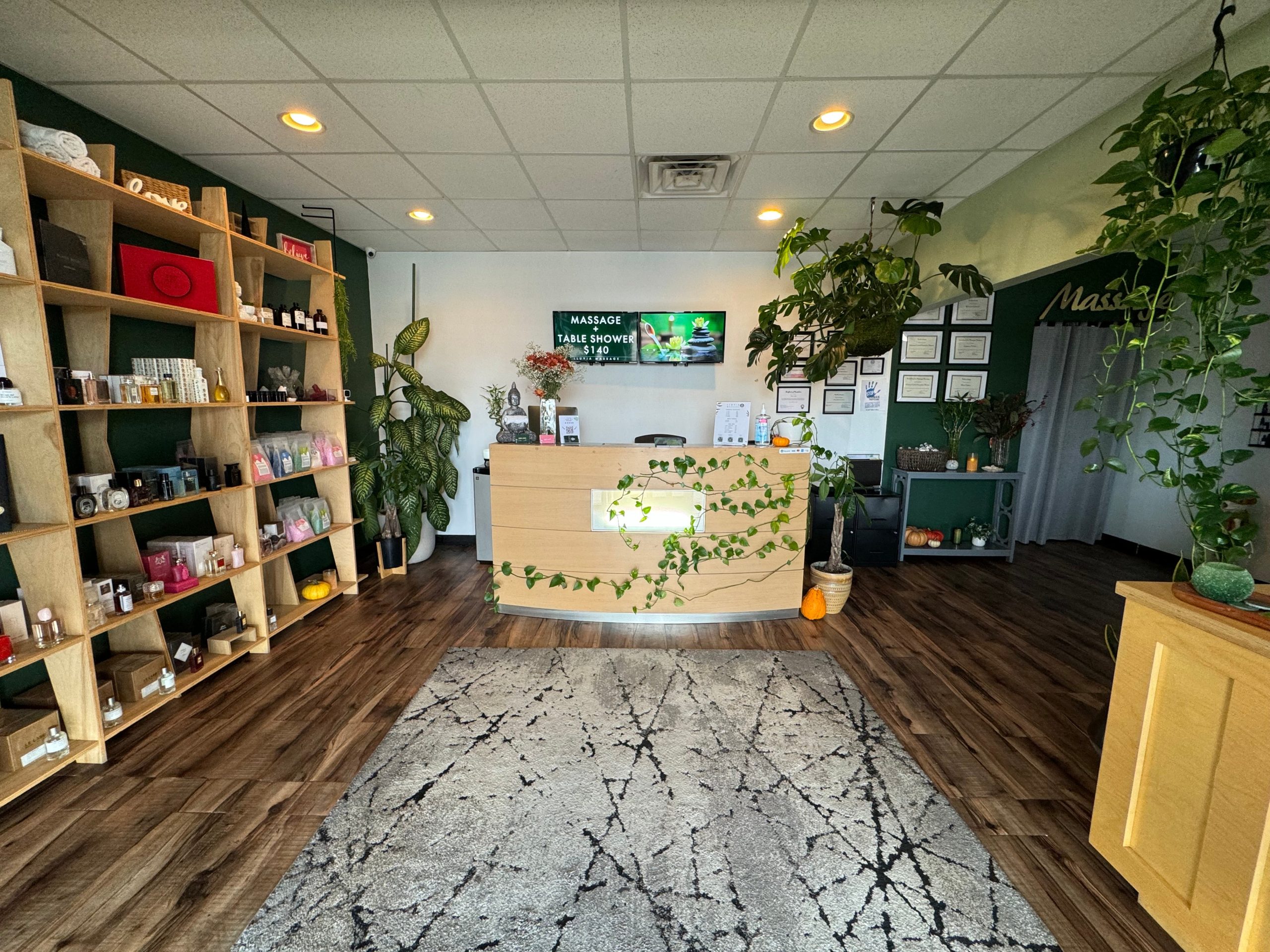 Masaje Lluvia: Relajación Profunda con Técnica de Agua y Aromaterapia