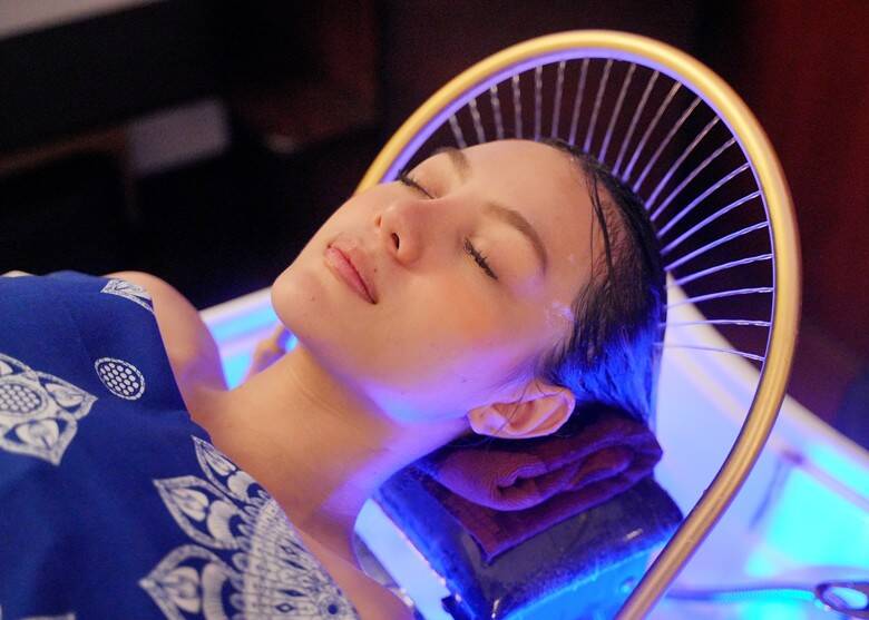 Masaje de Sal y Azúcar y Spa de Cabeza: Relajación Profunda y Cuidado Facial