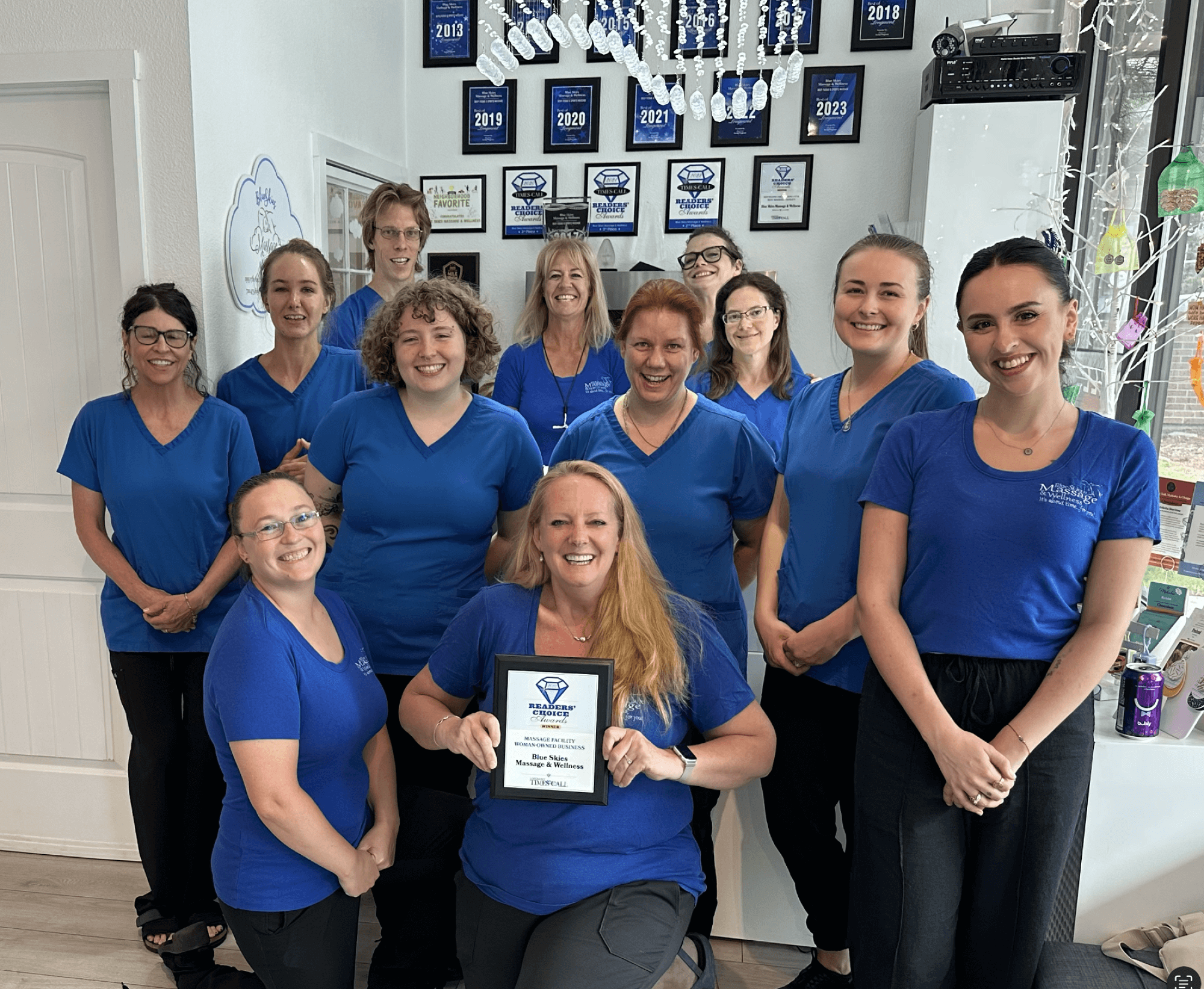 Masaje Blue Skies: Relajación y Bienestar bajo Cielos Azules