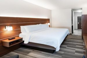 Holiday Inn Express & Suites del Rio by IHG