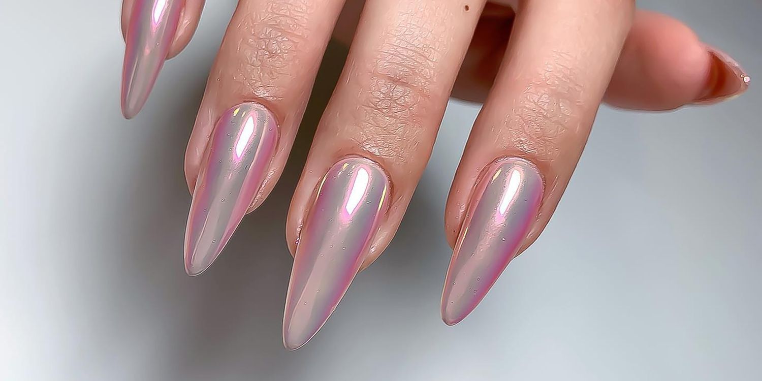 Solar Nails 1 Uñas Solar Nails: diseño brillante inspirado en la luz solar, tendencias de nail art 2024