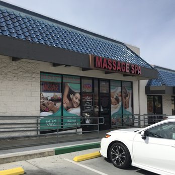 Masaje de Palma estilo Océano en spa: Relajación y bienestar en la playa