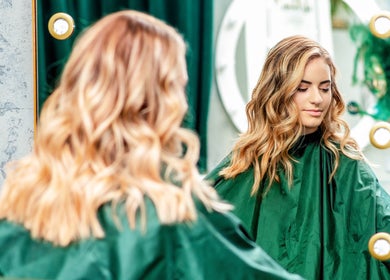 Crossway Salon & Spa – Elegancia y Bienestar en Servicios de Belleza y Relajación