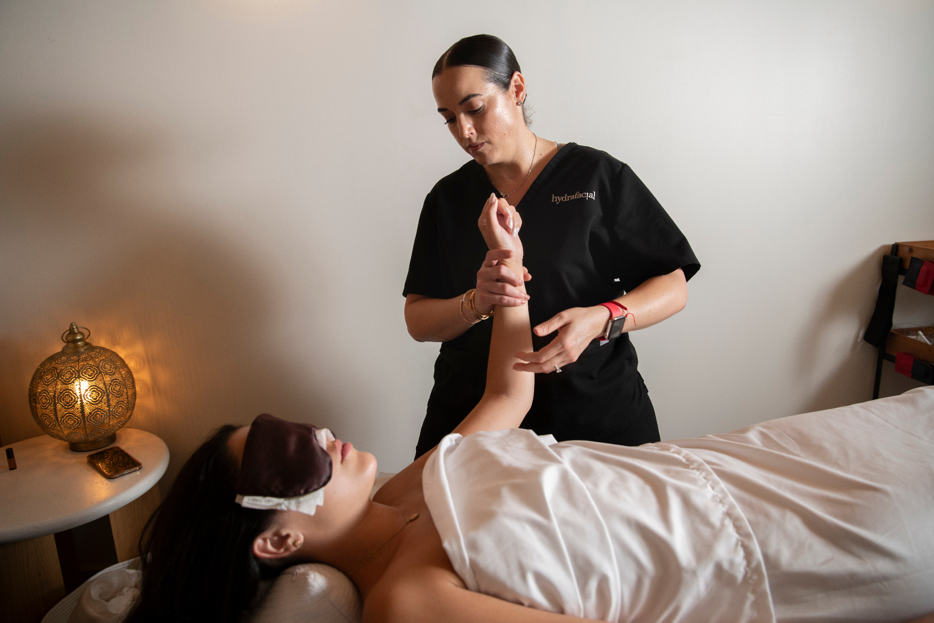 Spa de Escultura y Bienestar: Terapias de Curación y Relajación