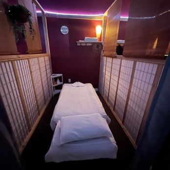 Comfort Spa Asian Massage 1 Masaje Asiático en Comfort Spa – Relajación y Bienestar en Ambiente Zen
