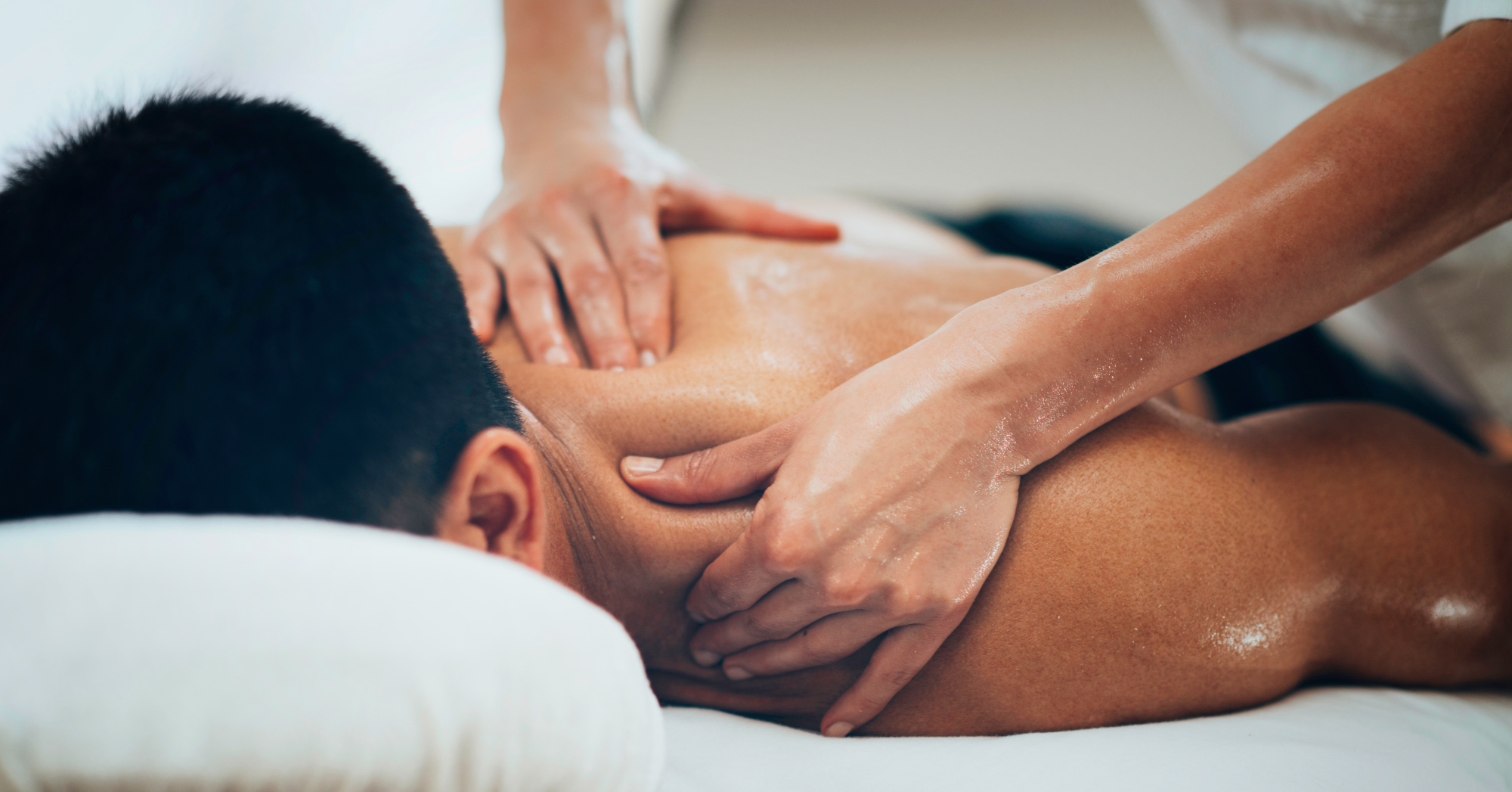 Masaje relajante de alta calidad: terapia de bienestar en spa profesional – Gran masaje para aliviar tensiones