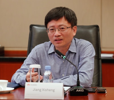 Jiang Xisheng 1 Jiang Xisheng – Foto profesional, retrato de líder innovador y experto en tecnología