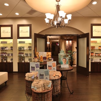 Masaje terapéutico en Potranco Village – Massage Heights, relajación y bienestar